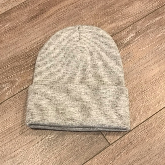 Mama Beanie / Toque Embroidered - Picture 2 of 2